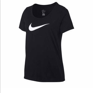 NWT Nike workout tee